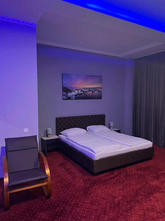 Lex Trend Hotel Irpin Exteriör bild