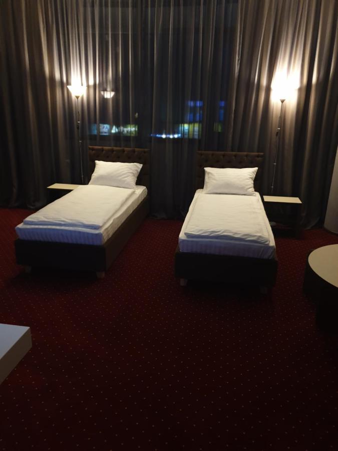 Lex Trend Hotel Irpin Exteriör bild